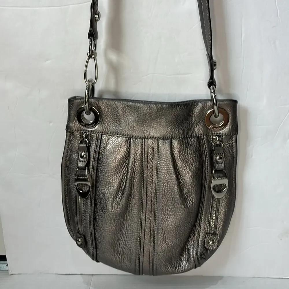 B MAKOWSKY, Metallic Silver soft pebble leather crossbody bag. BEAUTIFUL BAG